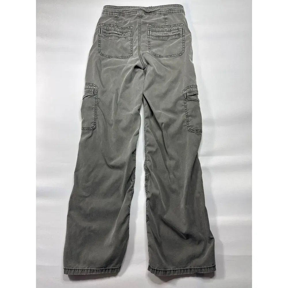 American Eagle Women's Baggy Wide Leg Gray Cargo Pants - 00 (25x29.5) - Picture 2 of 5